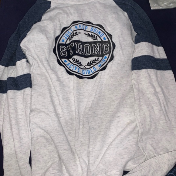 Girls Tops - Picture 3 of 3